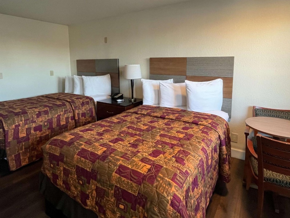 Motel 6 Galveston, TX Seawall